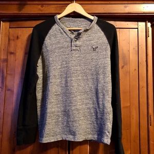 Men’s Baseball Henley Sz Medium